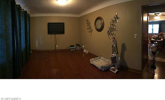 2nd image of 363 Ridgefield Avenue