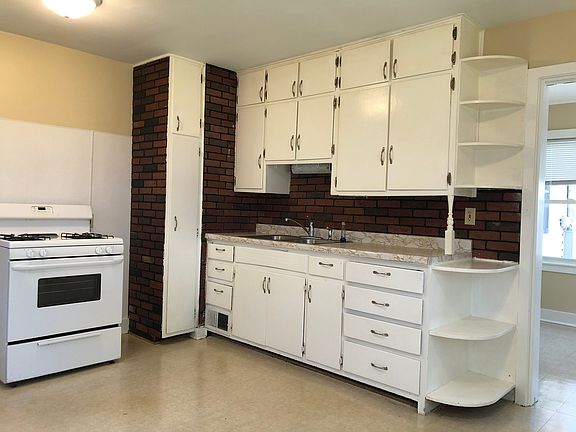 5th image of 1217 W Jefferson St