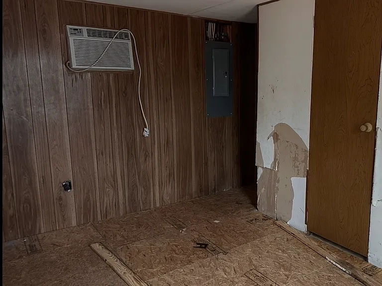 1648 Folly Rd #9 — Photo 6