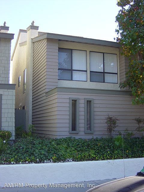2nd image of 918 Palm Ave APT A