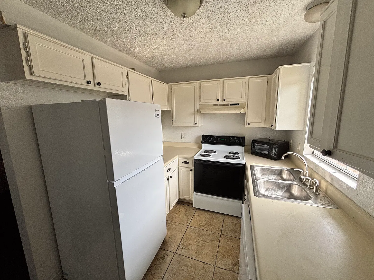 3 bed, 1538 sqft, $1,850 — Photo 4