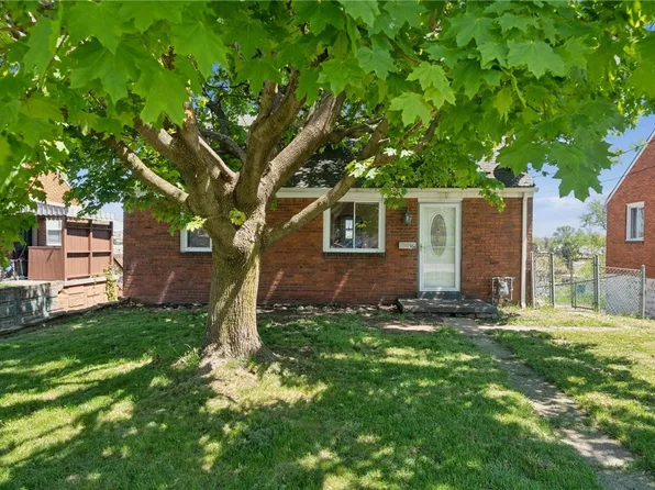 706 Ridgeside Pl, North Versailles, PA 15137