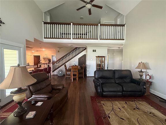 5th image of 9449 Arlington Rd