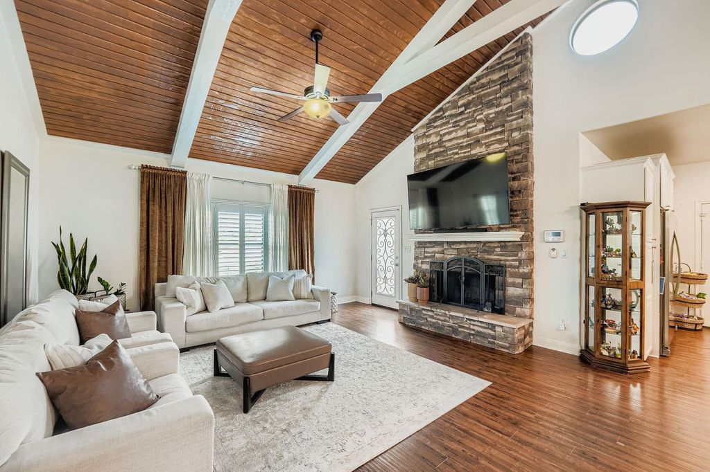 296 Makaha Dr, Bastrop, TX - View 6