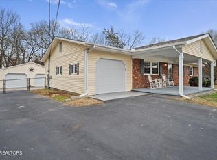 3100 NW Chestnut View Dr, Knoxville, TN 37921