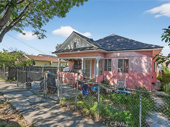 2nd image of 3631 Trinity St