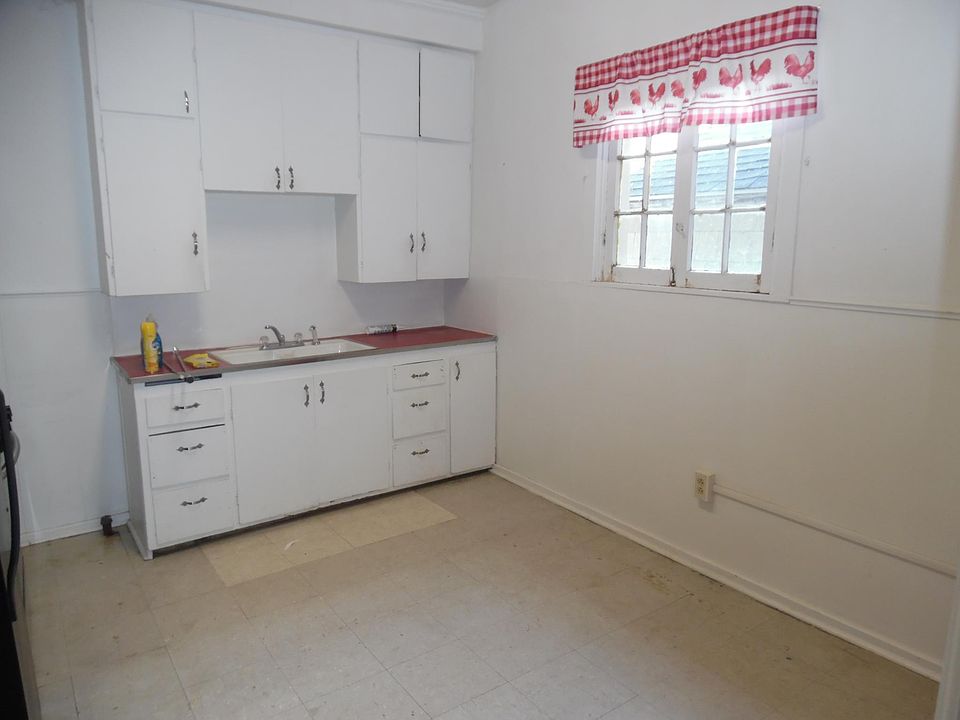 129 W 4th Street 129 W 4th St Oswego, NY Zillow Apartments for