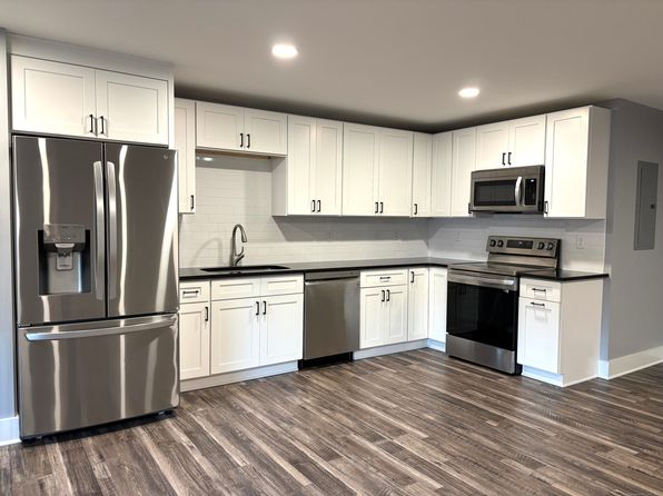 303 Norwich New London Tpke