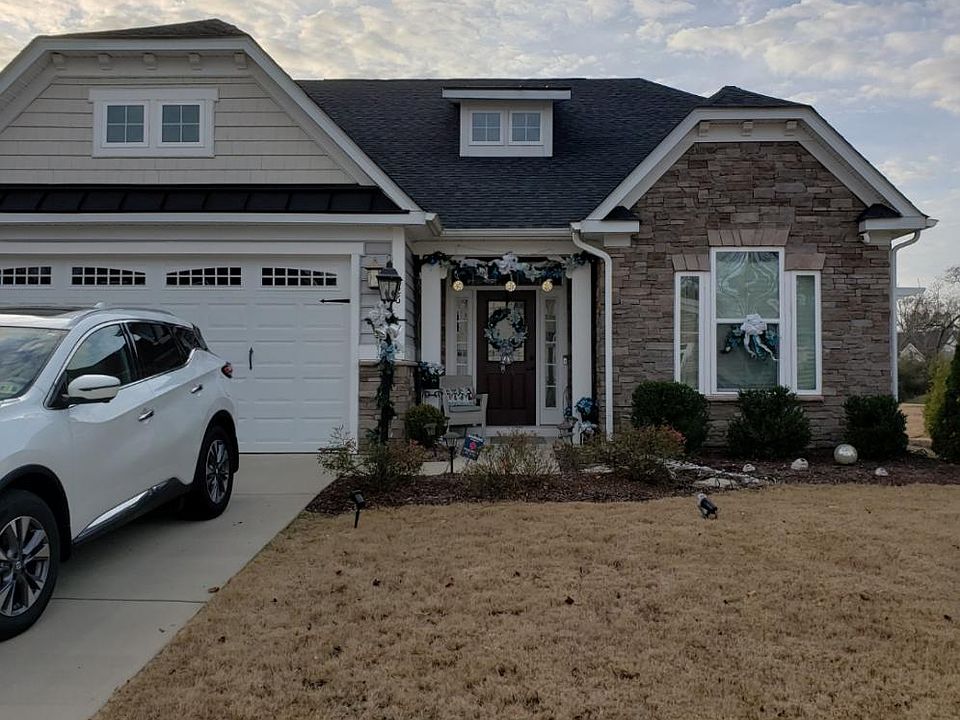 1st image of 526 Caroline Cir