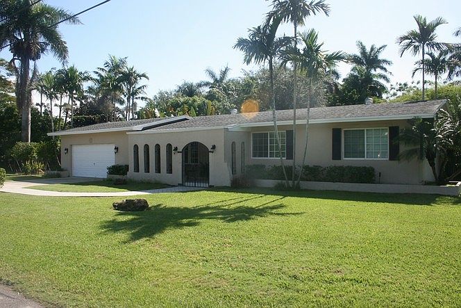 1st image of 8495 SW 62nd Ave