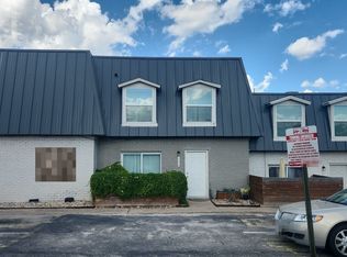 300 E Croslin St APT 102, Austin, TX 78752