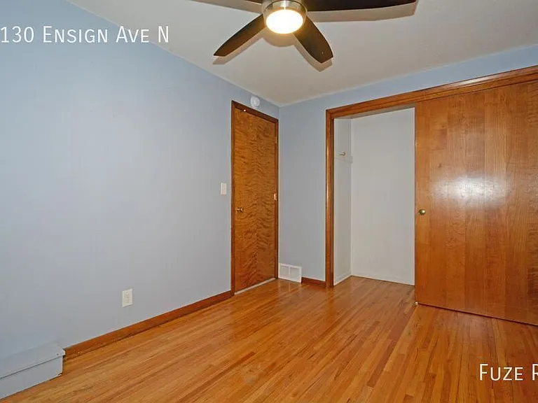 2130 Ensign Ave N — Photo 19