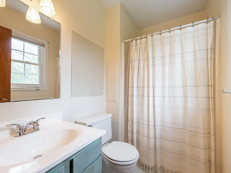 1005 Glade Rd — Photo 38