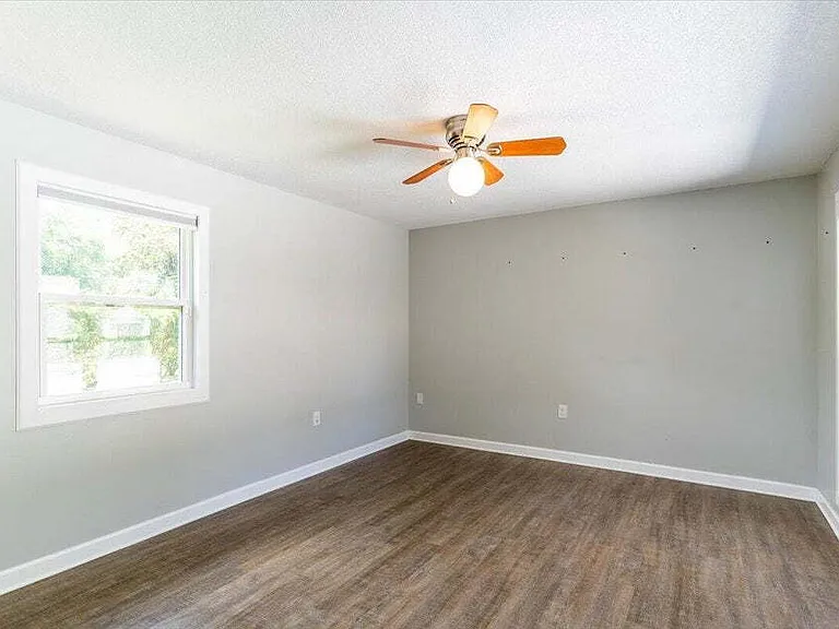 8 Stafford Cir — Photo 22