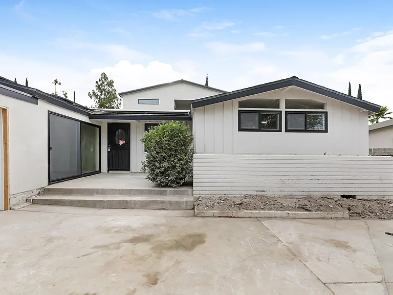 5311 Hewlett Dr — Photo 3