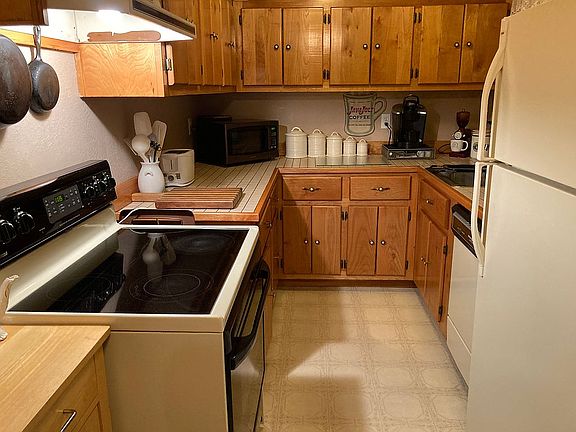 4th image of 87560 Cedar Ln