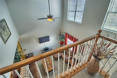 5th image of 7416 Cayman Ln