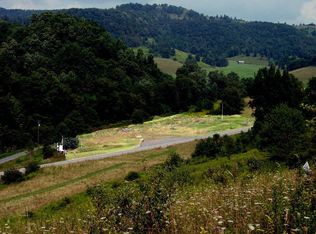 Seneca Trl, Slatyfork, WV