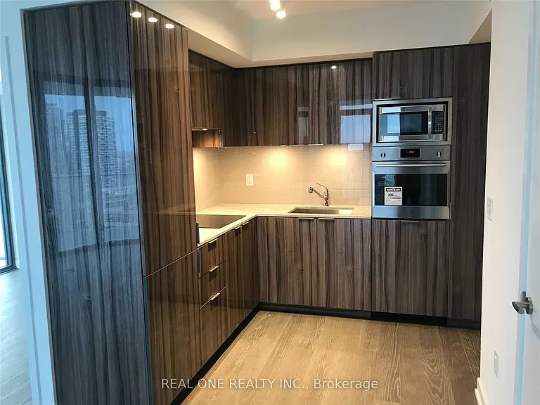 11 Wellesley St W #2302 — Photo 6