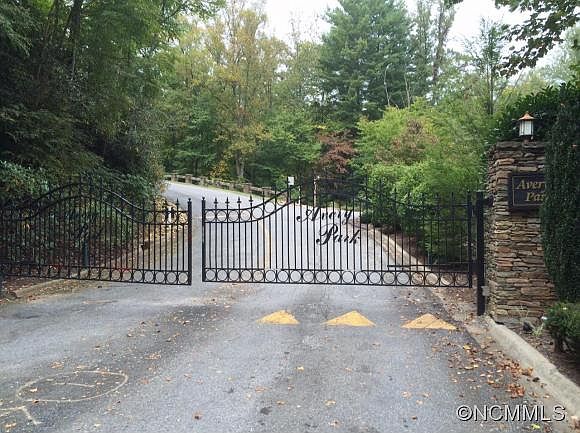 1st image of 79 Smokemont Dr