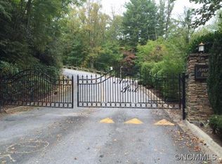 79 Smokemont Dr, Arden, NC 28704