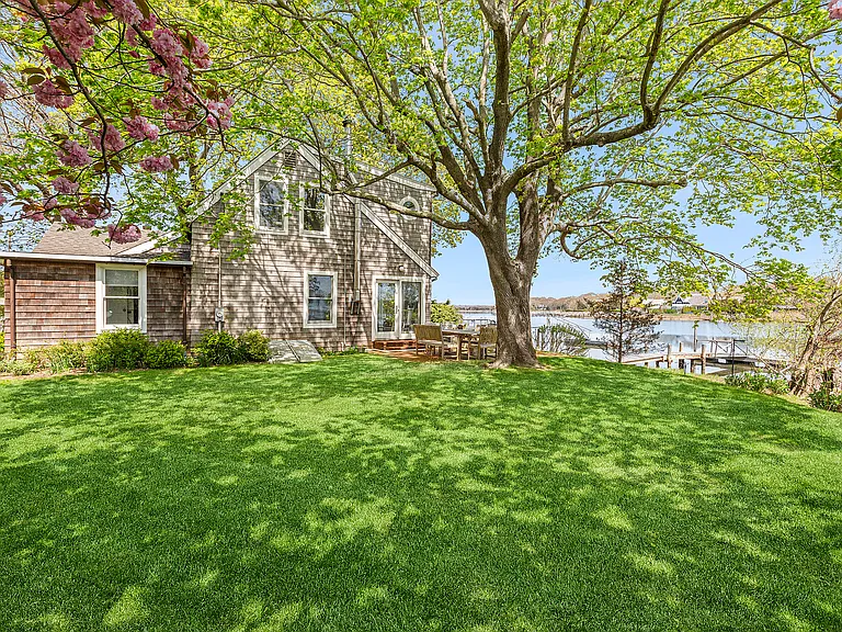 7 Bayview Rd — Photo 17
