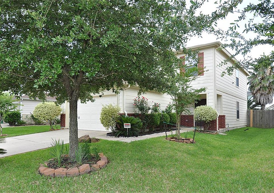 1st image of 406 Mantova Dr