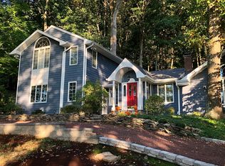 44 Mendham Rd, Far Hills, NJ 07931