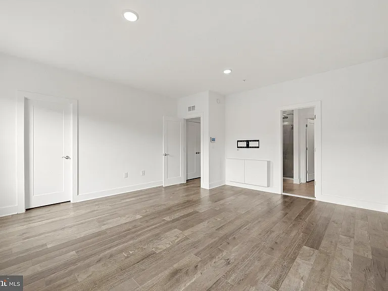 44824 Tiverton Sq — Photo 19