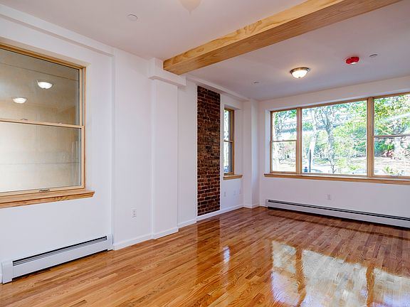 4th image of 1810 Astoria Park S #1
