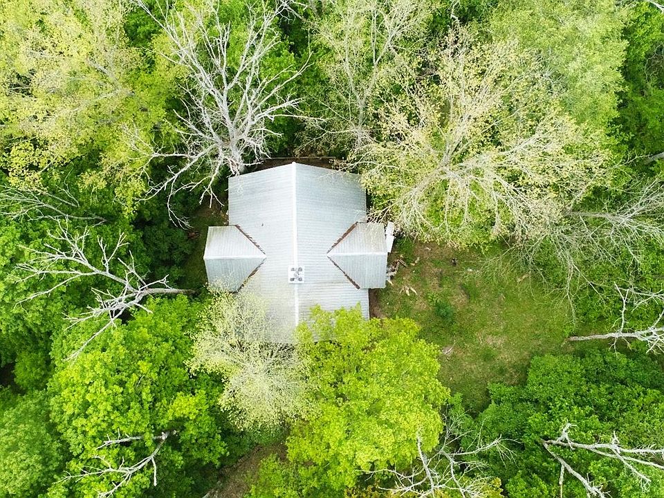1st image of 890 River Hill Dr
