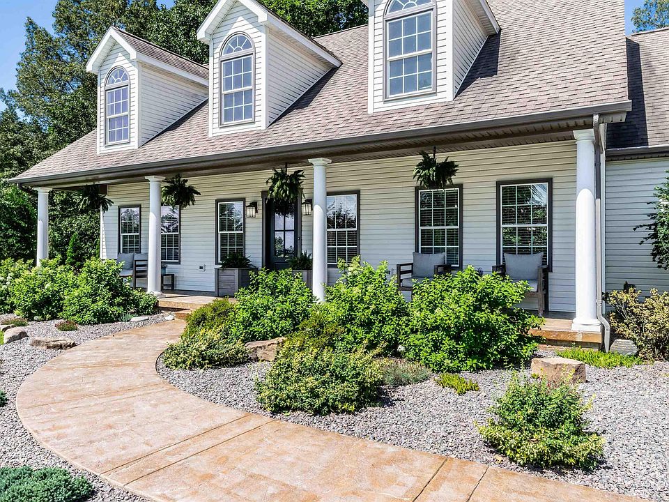 1st image of 10689 S Oak Ridge Est