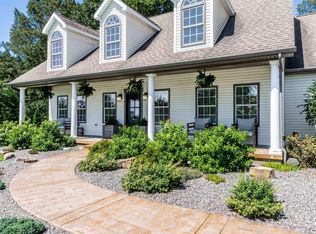 10689 S Oak Ridge Est, Haubstadt, IN 47639