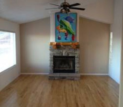 3rd image of 840 Cottonwood Rd #427