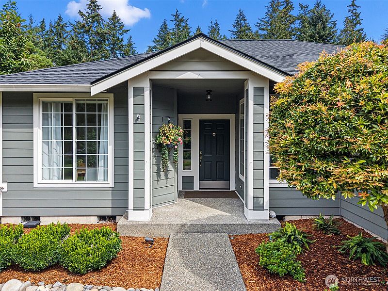 2nd image of 825 Jewil Drive