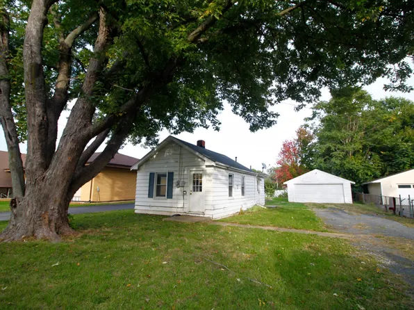 3900 S Chalmers Ave, Bartonville, IL 61607