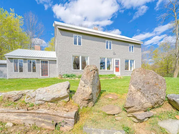 42 Magee Road, Bowdoin, ME 04287