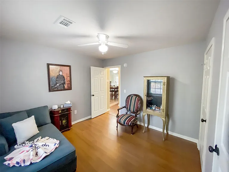 254 E Sunset Dr — Photo 16