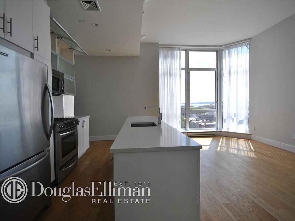 2nd image of 100 Luquer St APT 9A