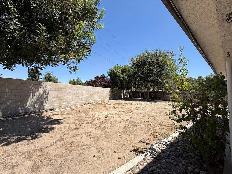 5800 Potenza Ln — Photo 52