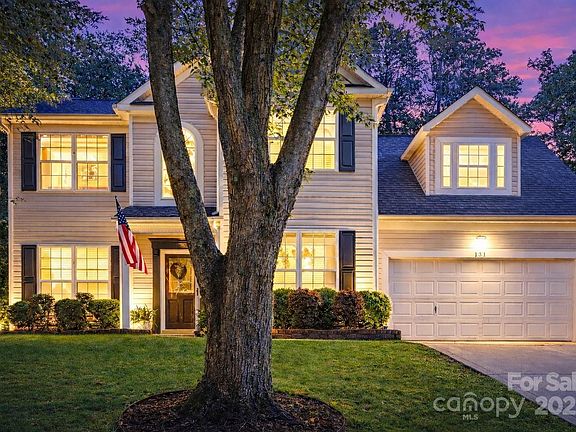 2nd image of 131 Misty Arbor Ln