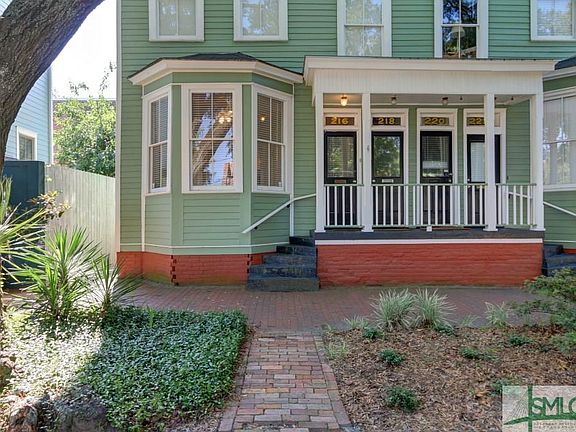 4th image of 216 Houston St #216