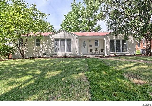 1st image of 947 Alanson Dr