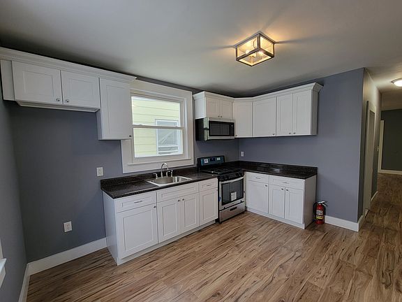 2nd image of 34 Tremont St Floor 2