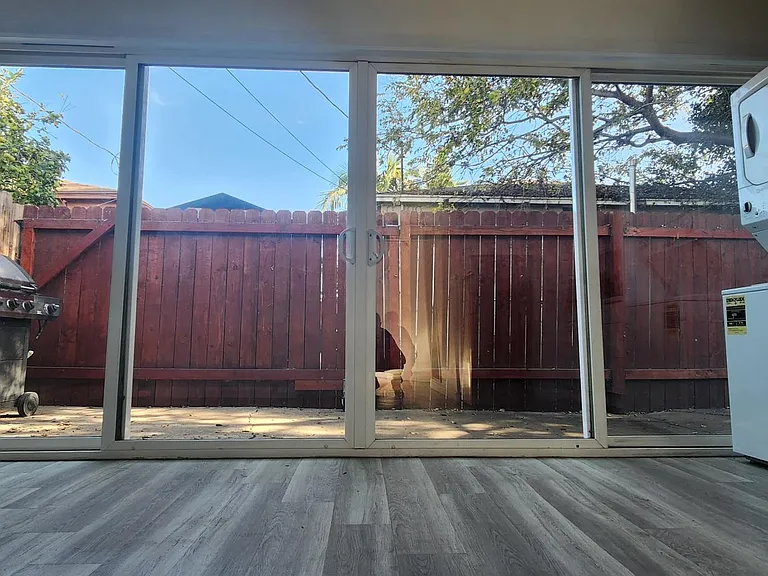 6231 Haas Ave — Photo 4