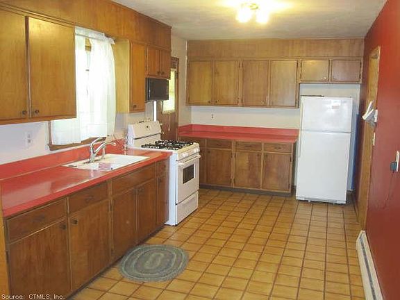 5th image of 51 Hard St