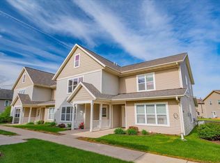252 S Musket Ridge Dr APT 2, Sun Prairie, WI 53590