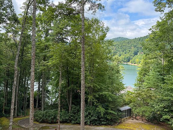 3rd image of 268 Tocami Trail