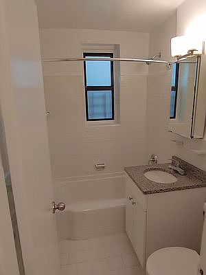 5th image of 64-20 Saunders St #220