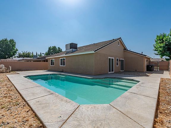 2nd image of 280 Greystone Ct